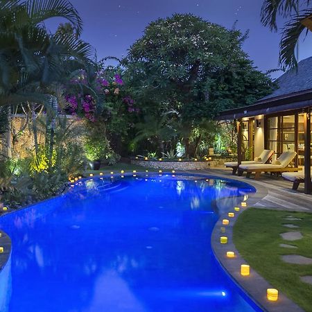 Lataliana Villas 塞米亚克 外观 照片