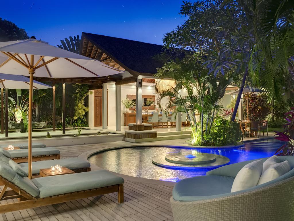 Lataliana Villas 塞米亚克 客房 照片