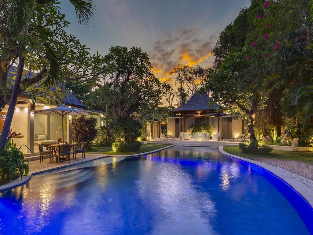 Lataliana Villas 塞米亚克 外观 照片