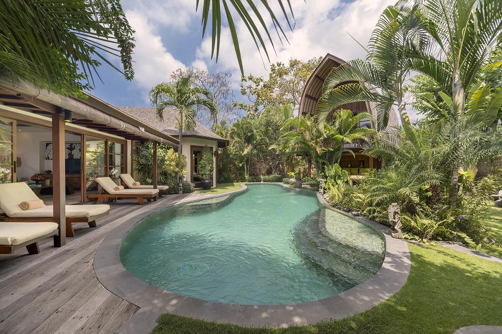 Lataliana Villas 塞米亚克 外观 照片